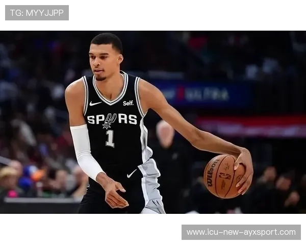 NBA马刺文班亚马干拔三分直落网底