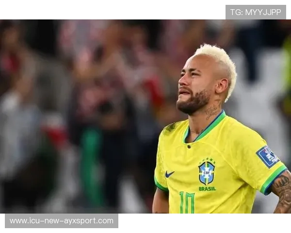 内马尔脚下连续变向制造混乱，巴西前场机会成倍增加：从个人技艺到团队进攻的训练解码