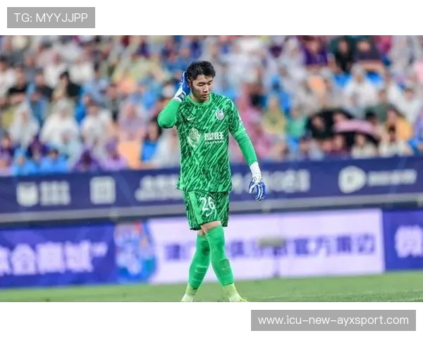 大连英博稳定中场,吕鹏的经验至关重要 大连英博稳定中场,吕鹏的经验至关重要